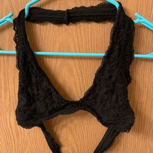 TILLYS HALEY LACE BLACK BRALETTE